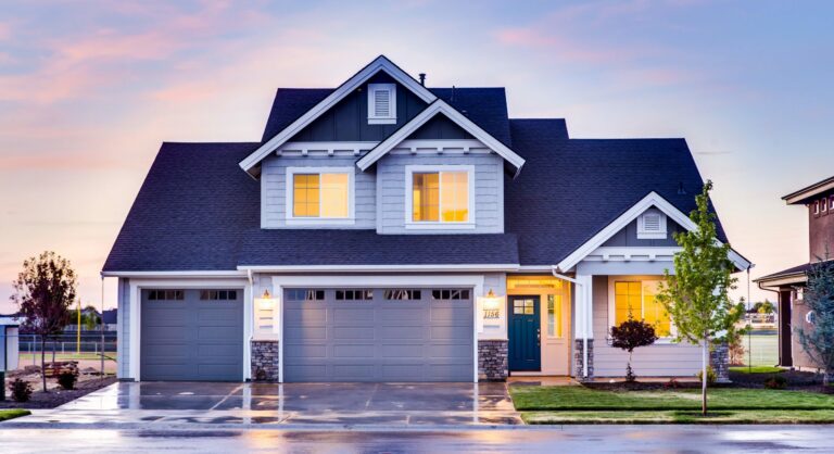How to Take Care of Automatic Garage Doors